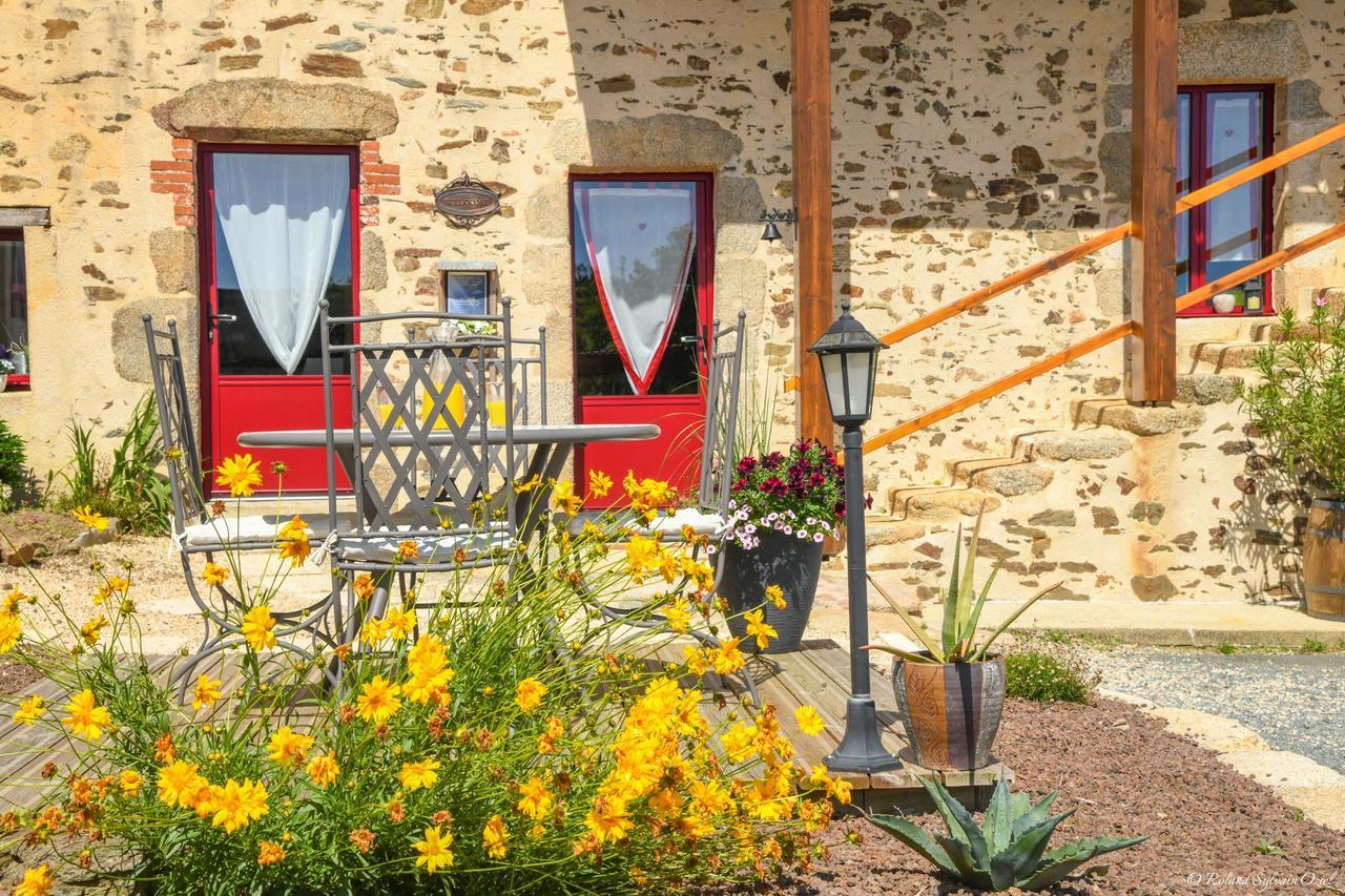 Bed and Breakfast Domaine De La Courillere Le Boupère Exterior foto